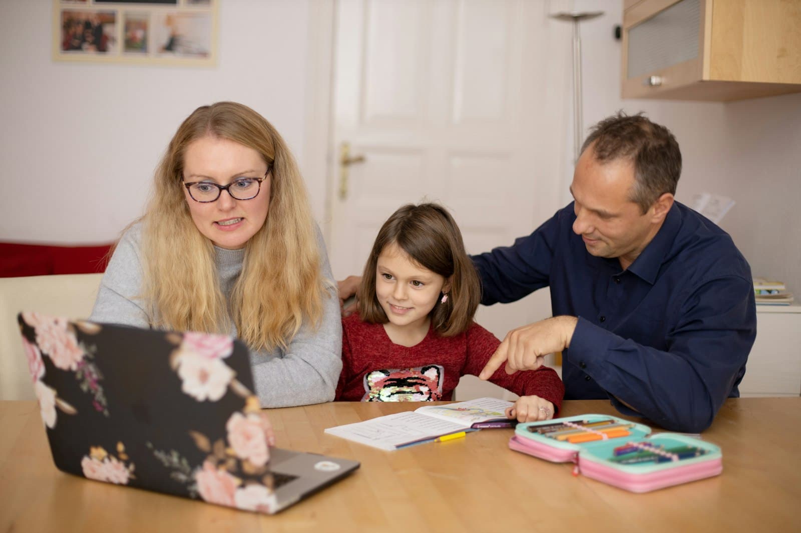 A tutor and parent in conversation